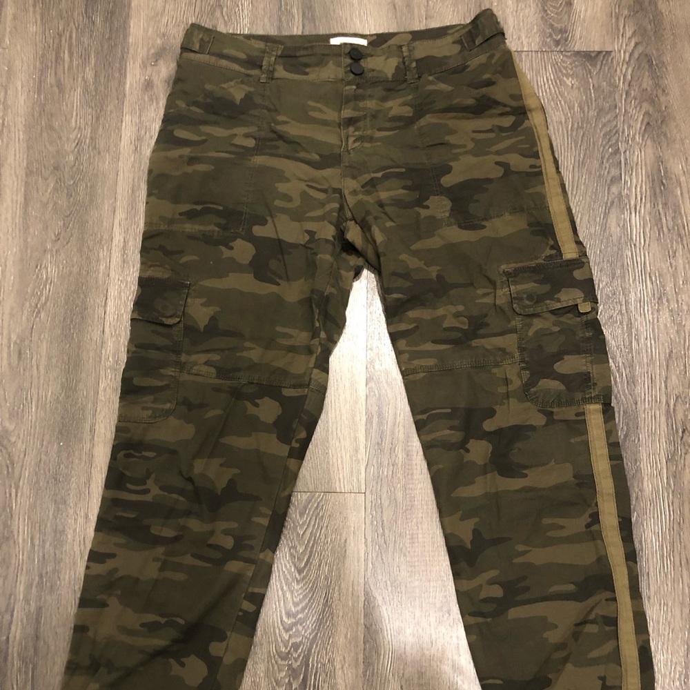 Sanctuary Camo Cargo Ankle Pant